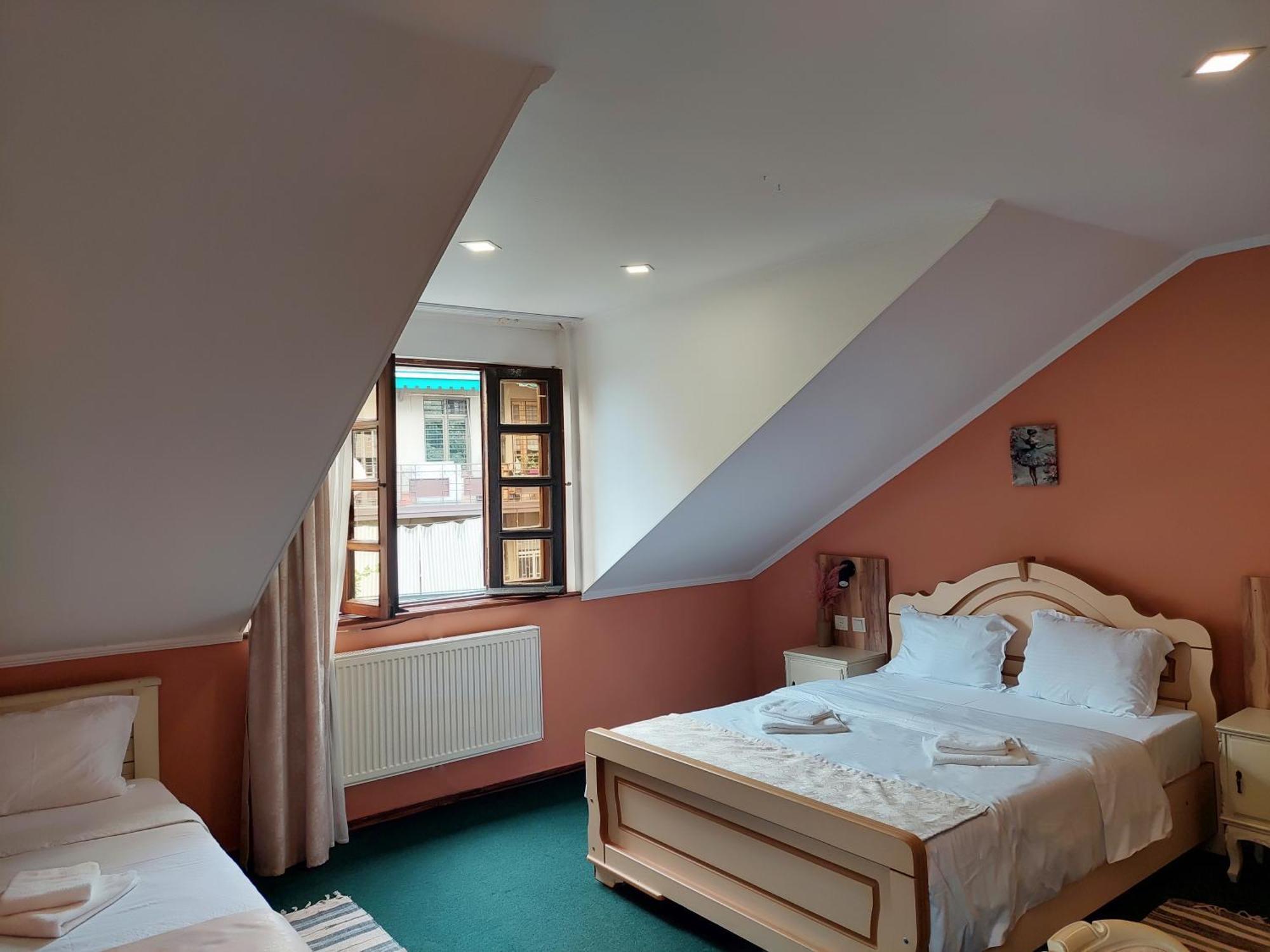 Madera Hotel Tbilisi Esterno foto