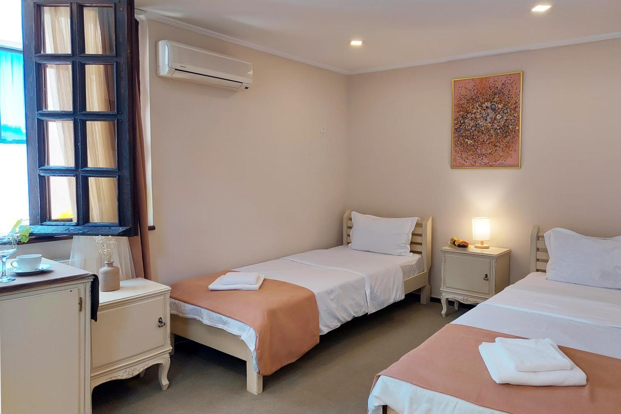 Madera Hotel Tbilisi Esterno foto